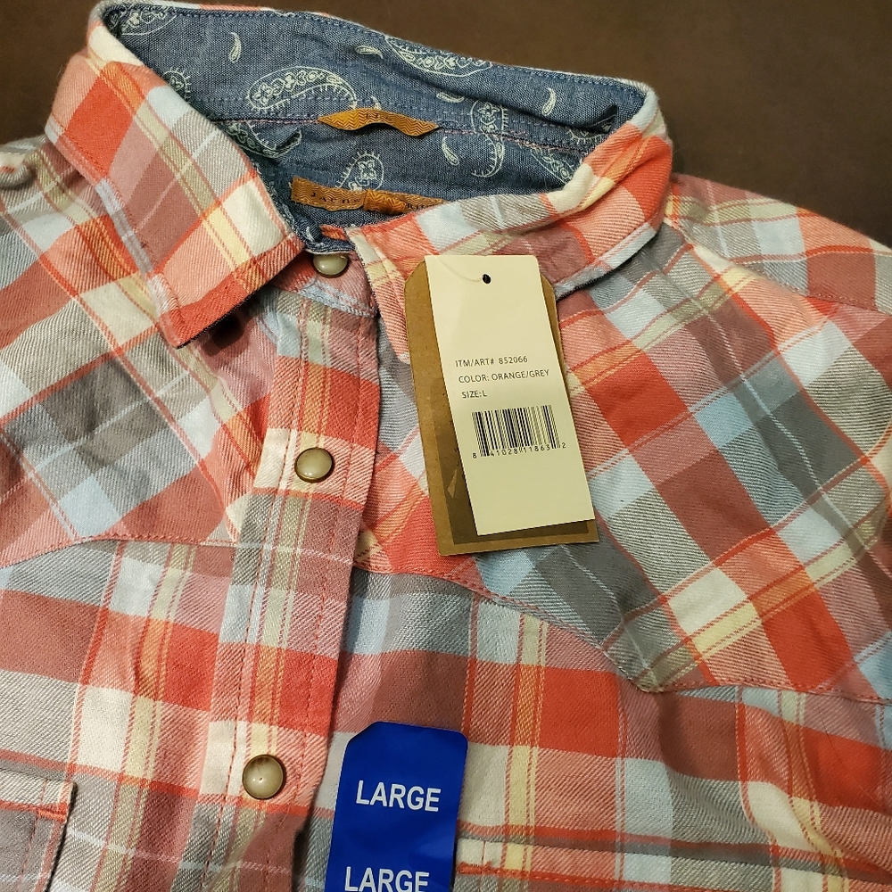 Flannel - Picture 2 of 4